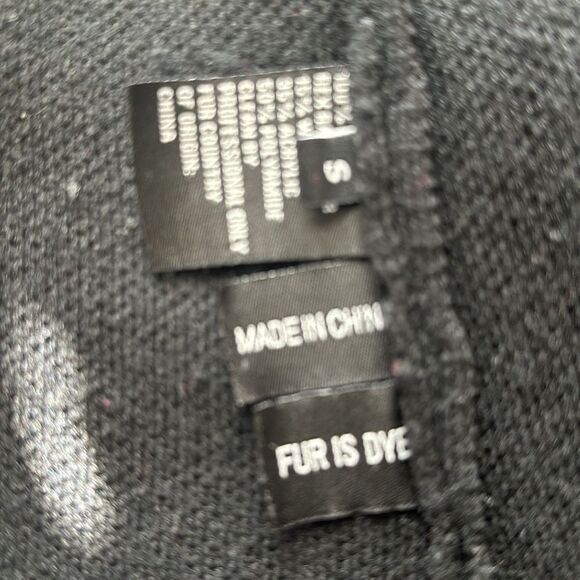 Linda Richard’s Black Knit Sweater Vest w/rabbit Fur Pockets S - Picture 6 of 7